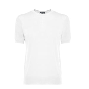 maglia uomo manica corta tinta unita bianco collo tondo con stile sartoriale in tessuto 60% cotone biologico organico 40% seta pregiata lucente brillante prezioso pregiato Filatori su misura made in Italy still life